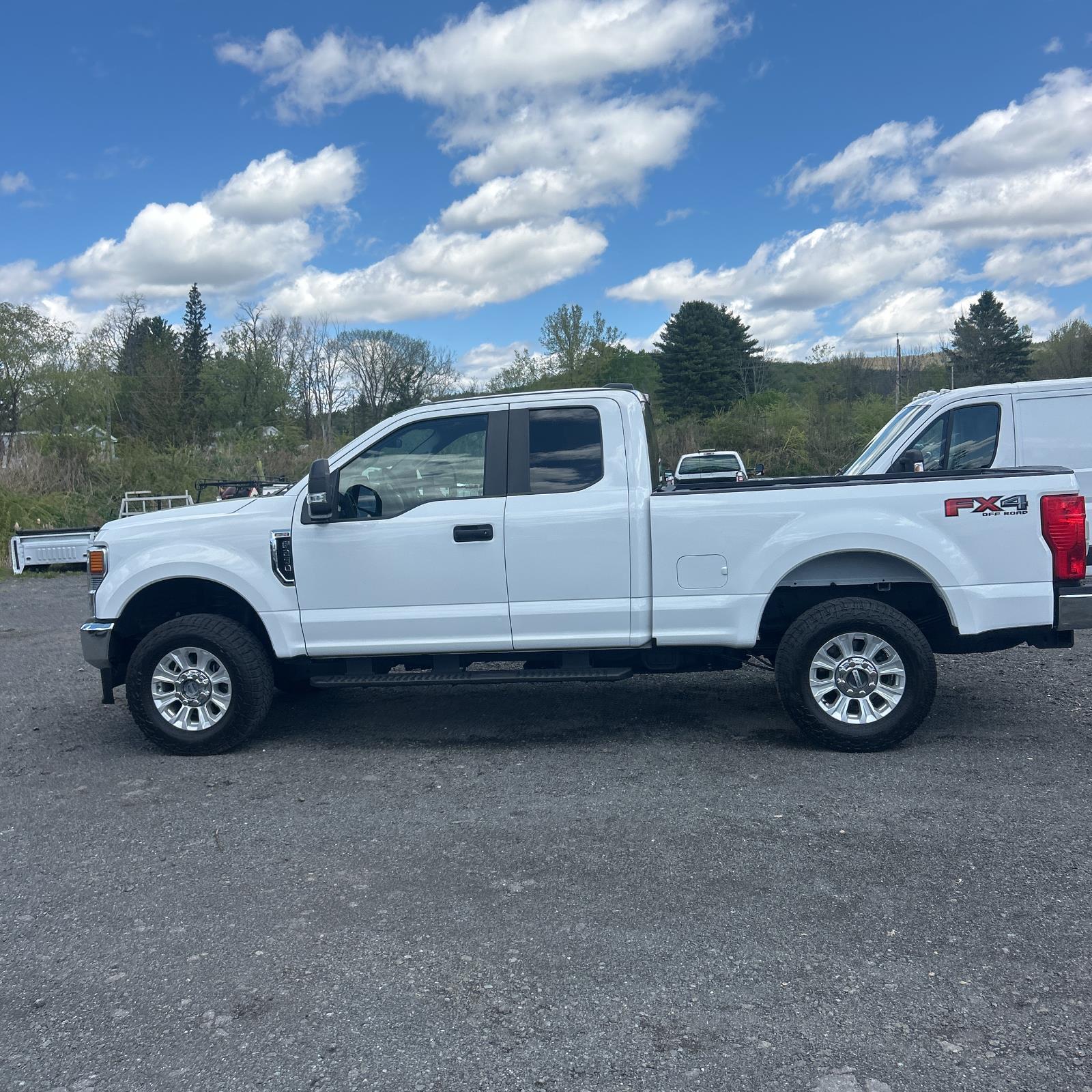 2022 Ford F-250 XL 4x4 SuperCab 8' Box's photo