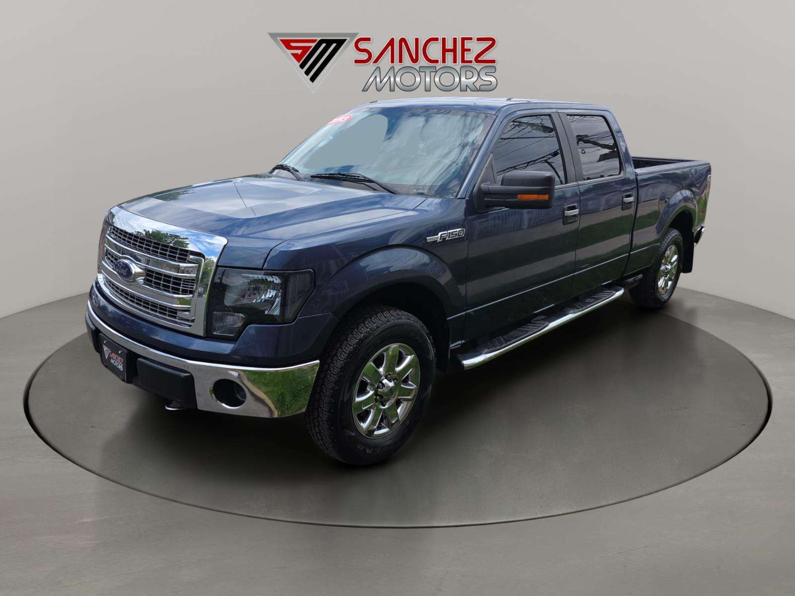 2013 Ford F-150 XLT 4x4 SuperCrew 145-in's photo