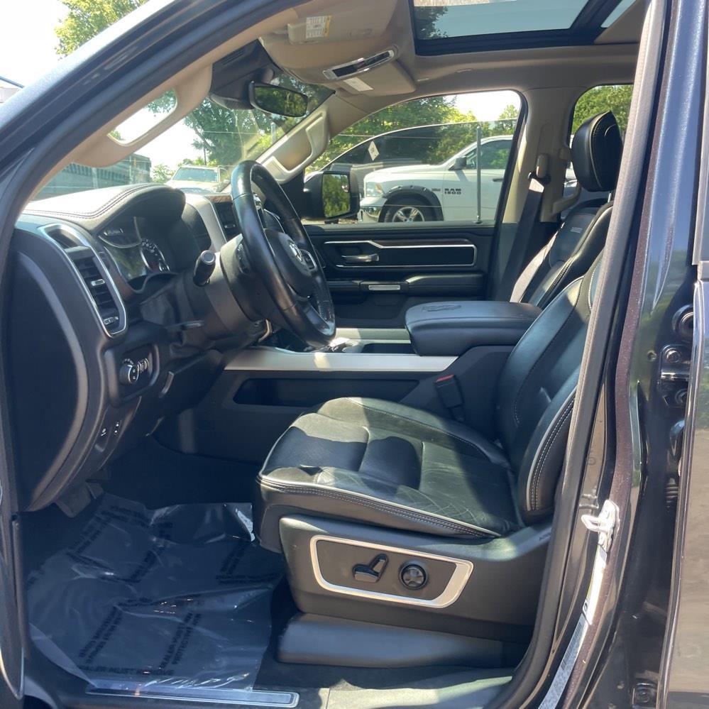 2019 RAM 1500 Laramie 4x4 Crew Cab 5'7's photo