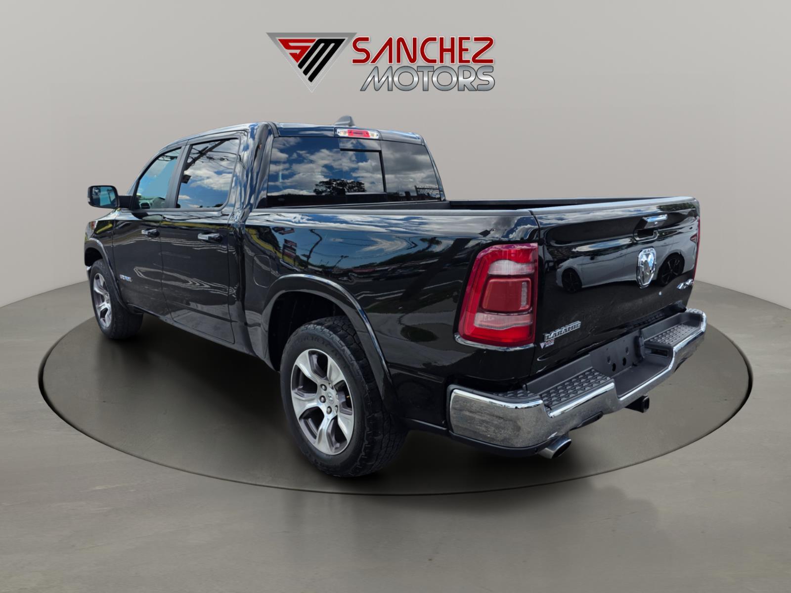 2021 RAM Ram 1500 Pickup Laramie - Photo 4