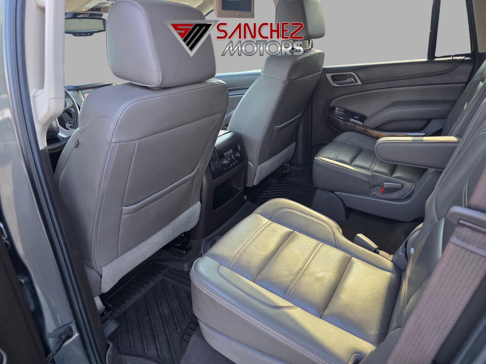 2017 GMC Yukon Denali - Photo 8