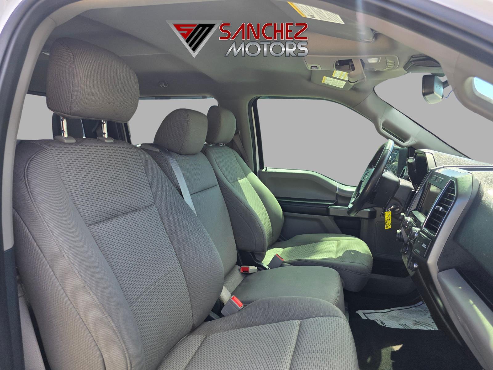 2020 Ford F-150 XLT - Photo 11