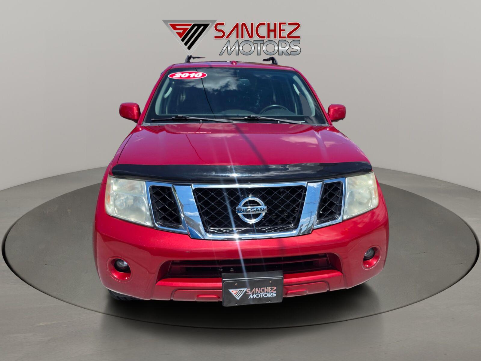 2010 Nissan Pathfinder SE