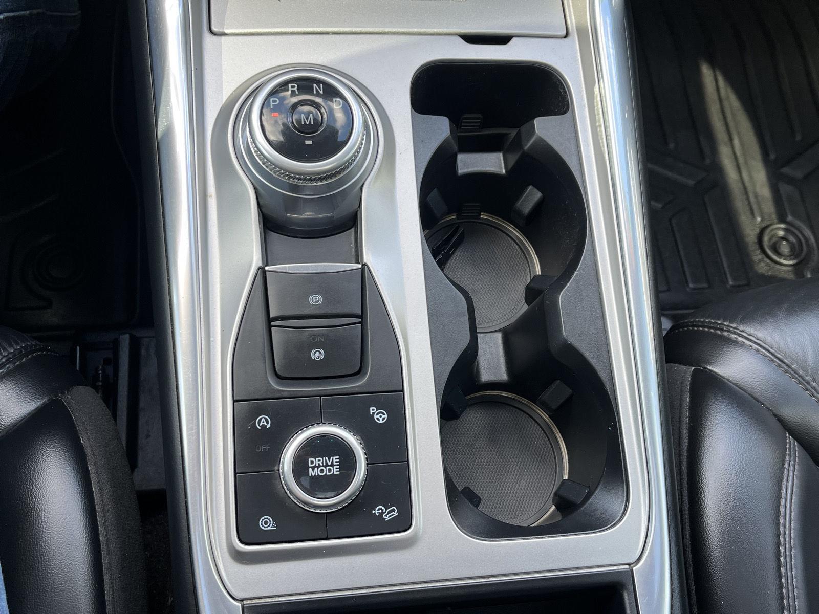 2020 Ford Explorer Platinum photo 12