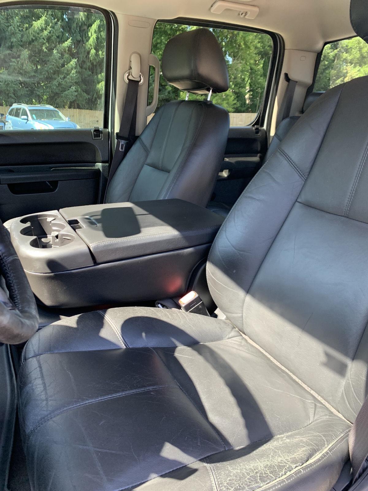 2013 Chevrolet Silverado 2500HD LT photo 17