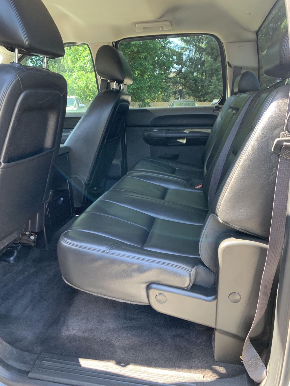 2013 Chevrolet Silverado 2500HD LT photo 22