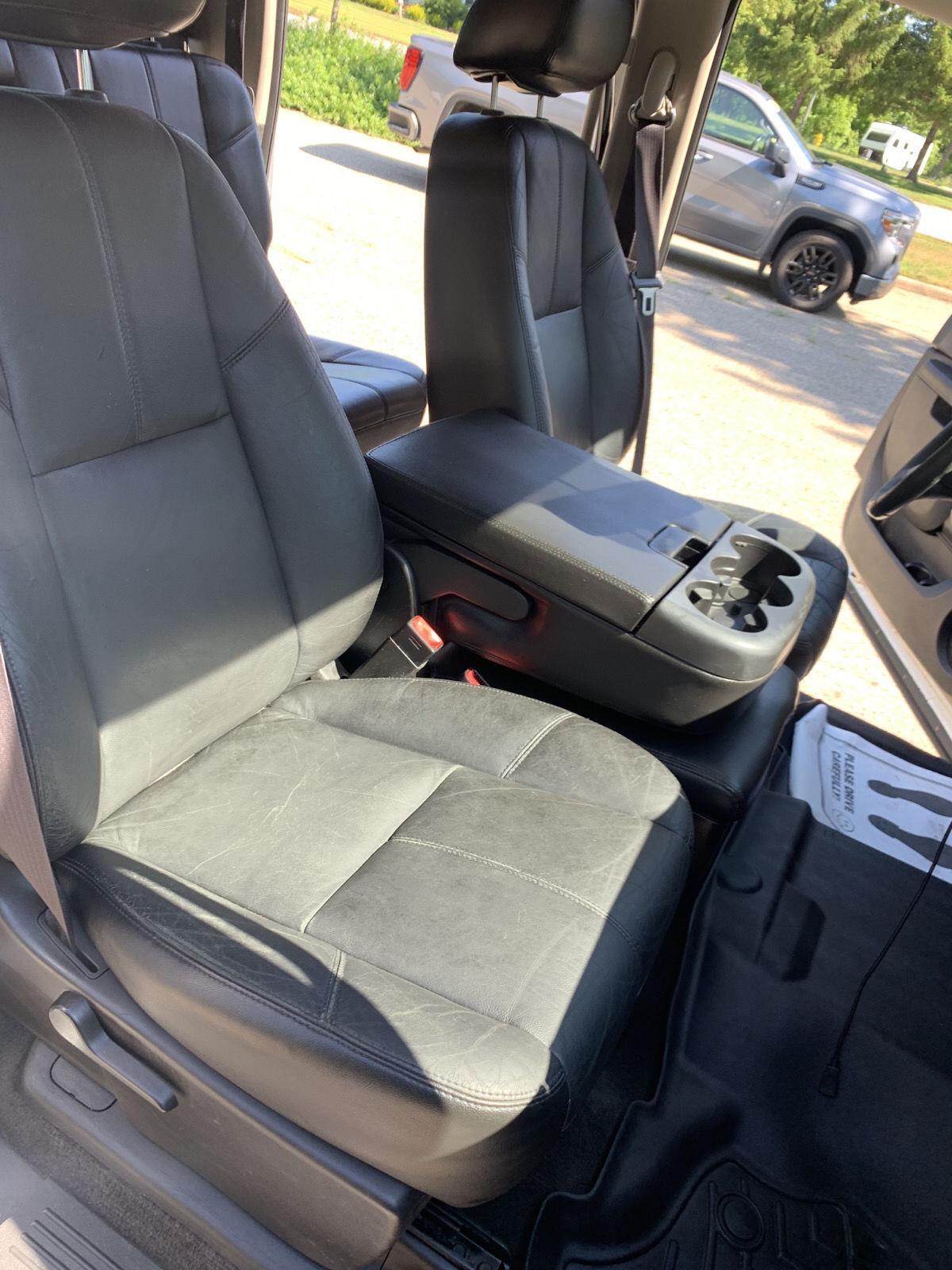 2013 Chevrolet Silverado 2500HD LT photo 27