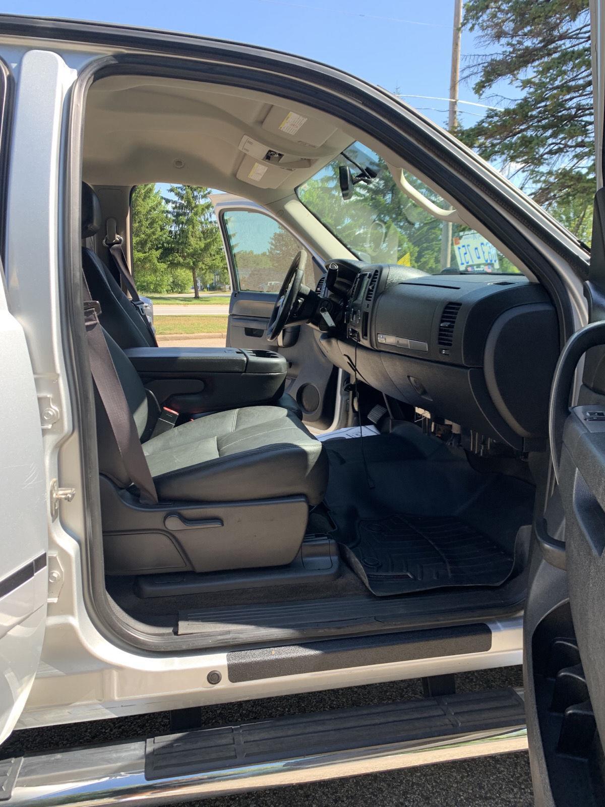2013 Chevrolet Silverado 2500HD LT photo 26