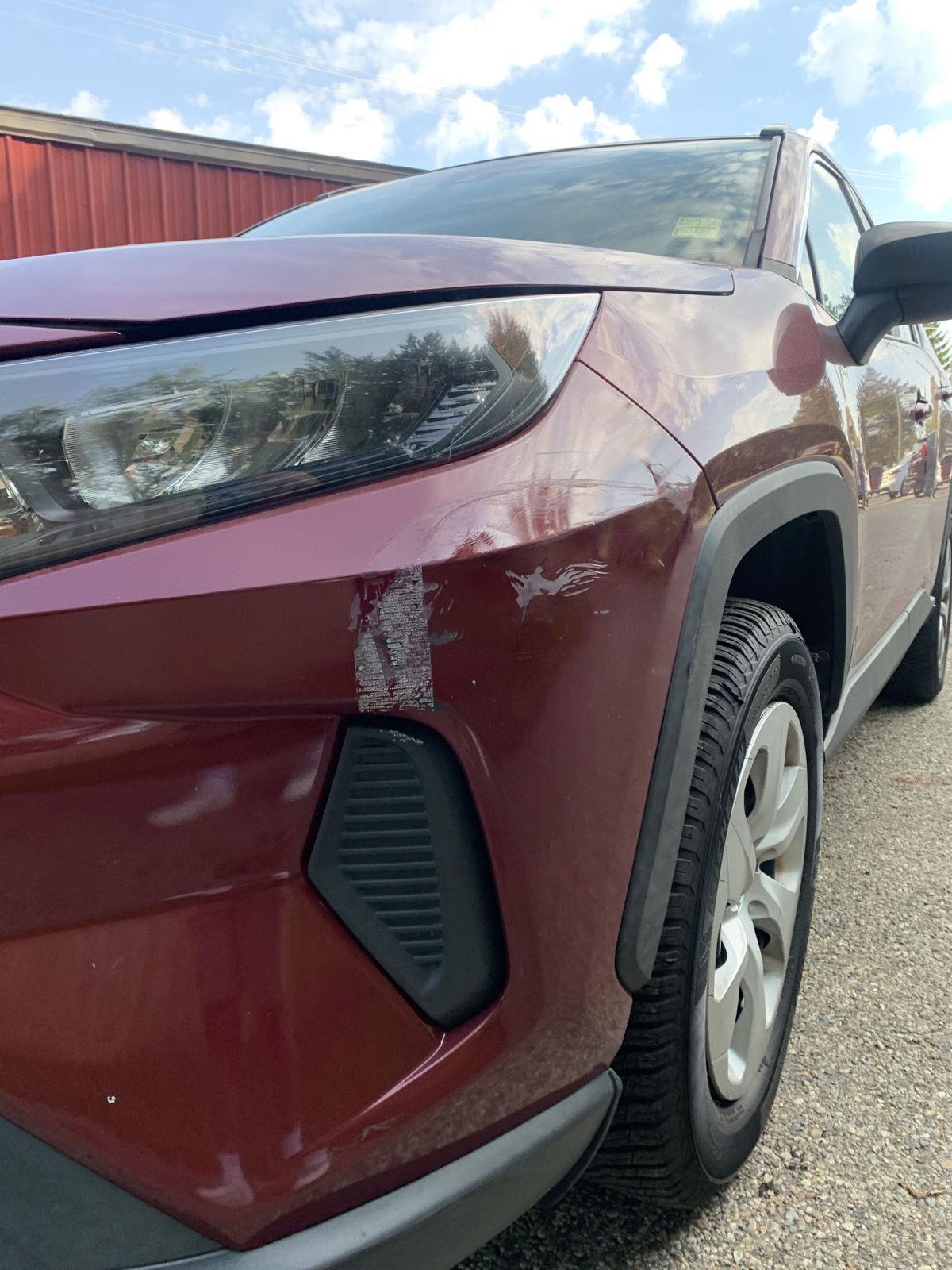 2020 Toyota RAV4 LE photo 2