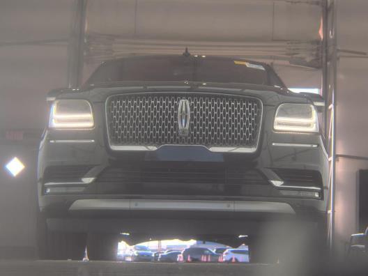 2019 Lincoln Navigator Reserve's photo