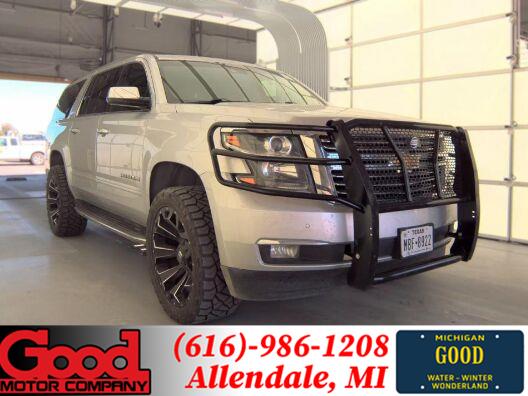 Silver Ice Metallic 2018 Chevrolet Suburban SUV / Crossover Four-Wheel Drive 6-Speed Automatic
