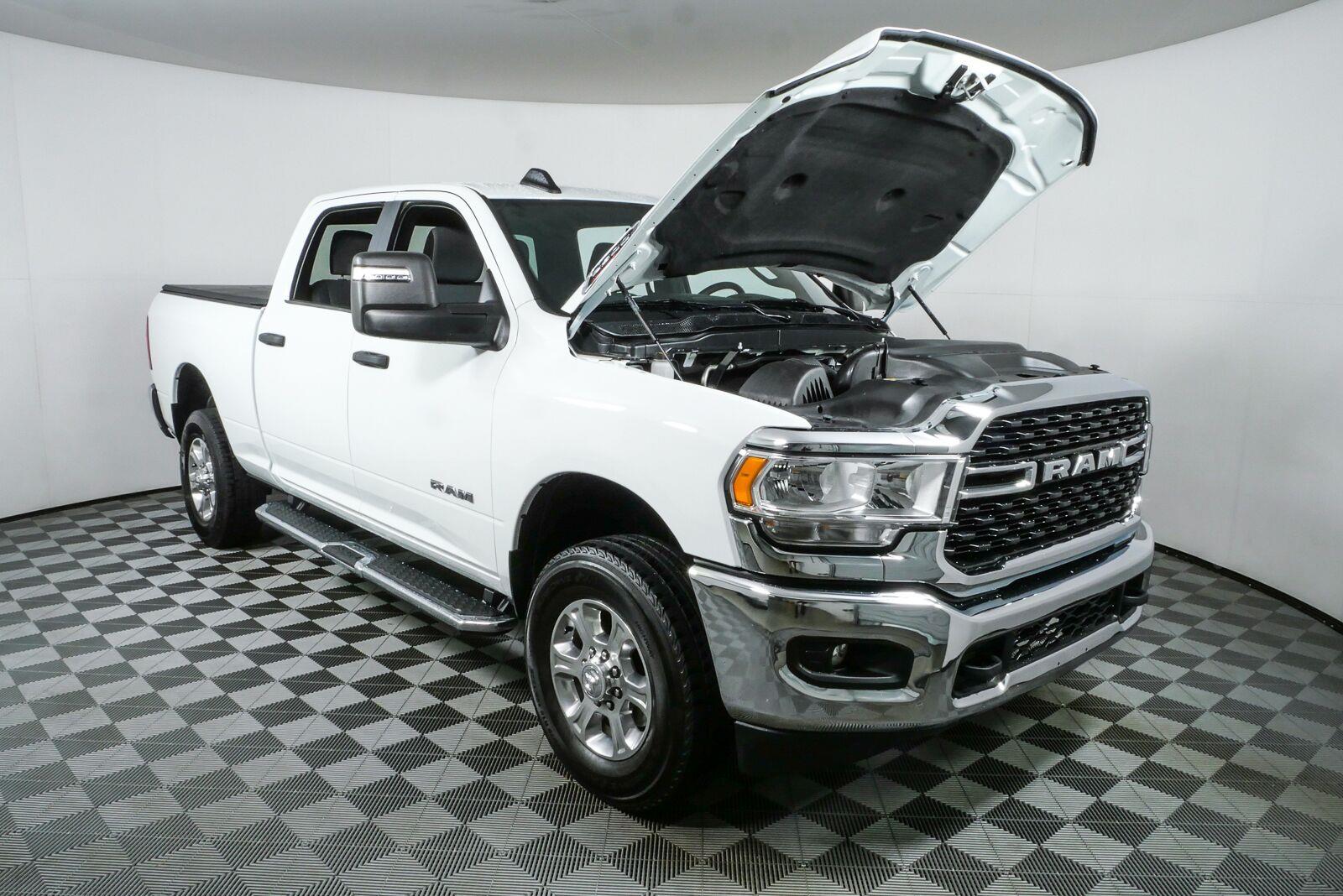 Used 2024 Bright White Clearcoat Ram Big Horn image 31