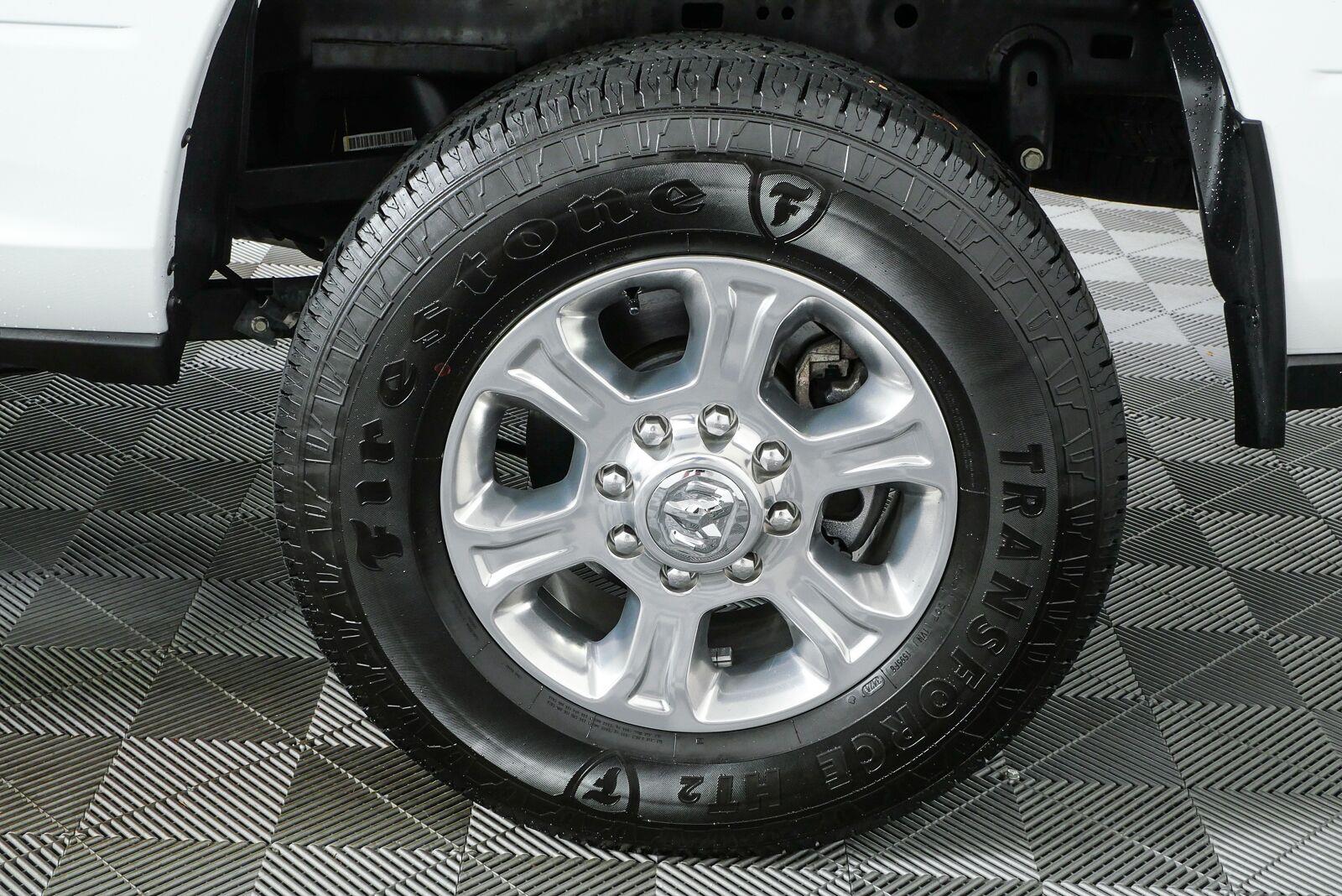 Used 2024 Bright White Clearcoat Ram Big Horn image 34