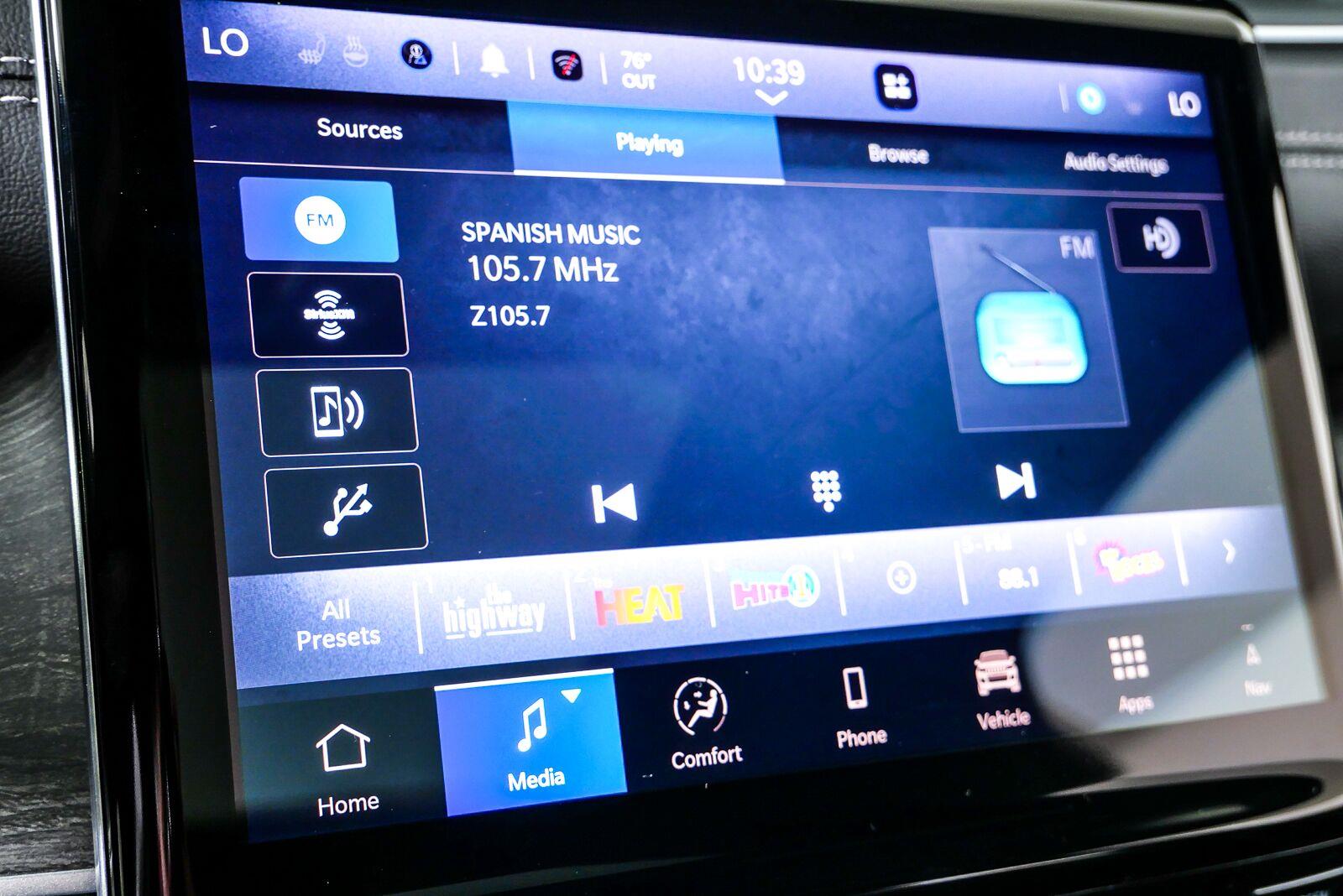 Used 2025 Silver Zynith Jeep Limited image 13