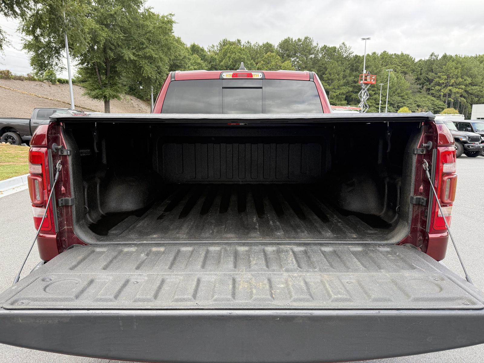 Used 2019 Delmonico Red Pearlcoat Ram Laramie image 29