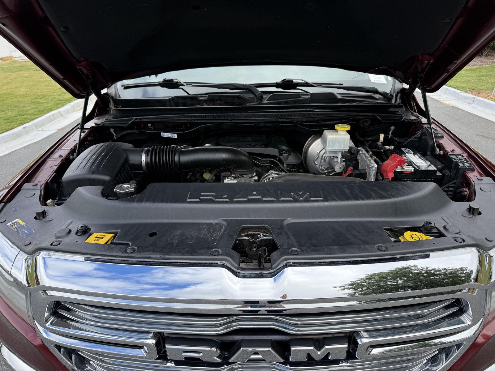 Used 2019 Delmonico Red Pearlcoat Ram Laramie image 30