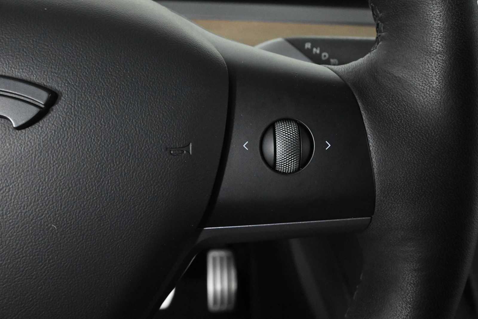 Used 2022  Tesla Performance image 23