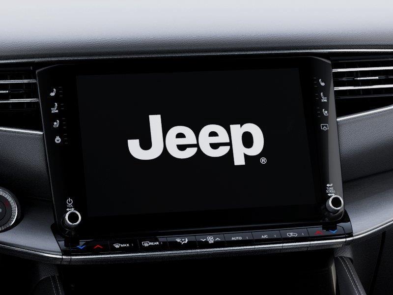 New 2026 Bright White Clear-Coat Exterior Paint Jeep Limited Altitude image 18