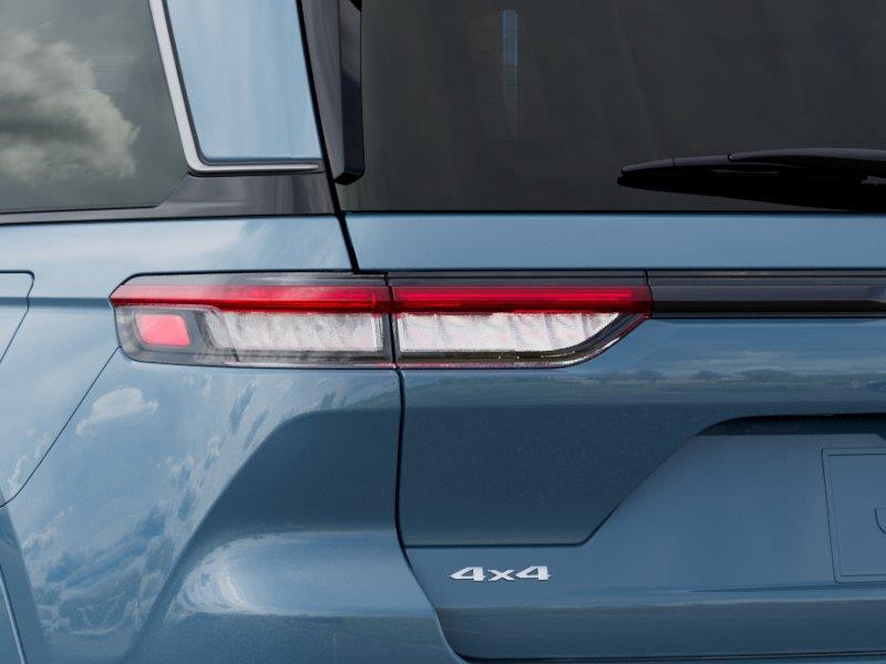 New 2026 Steel Blue Exterior Paint Jeep Limited Reserve image 9