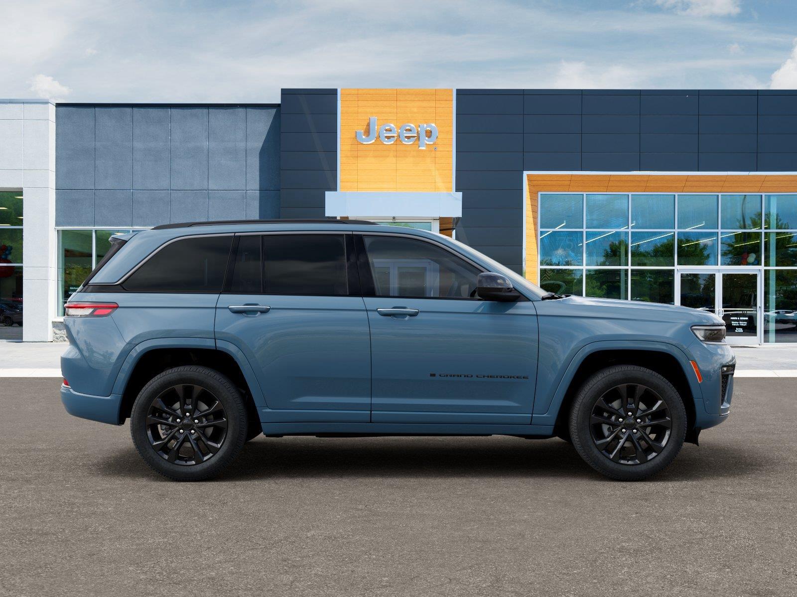 New 2026 Steel Blue Exterior Paint Jeep Limited Reserve image 21