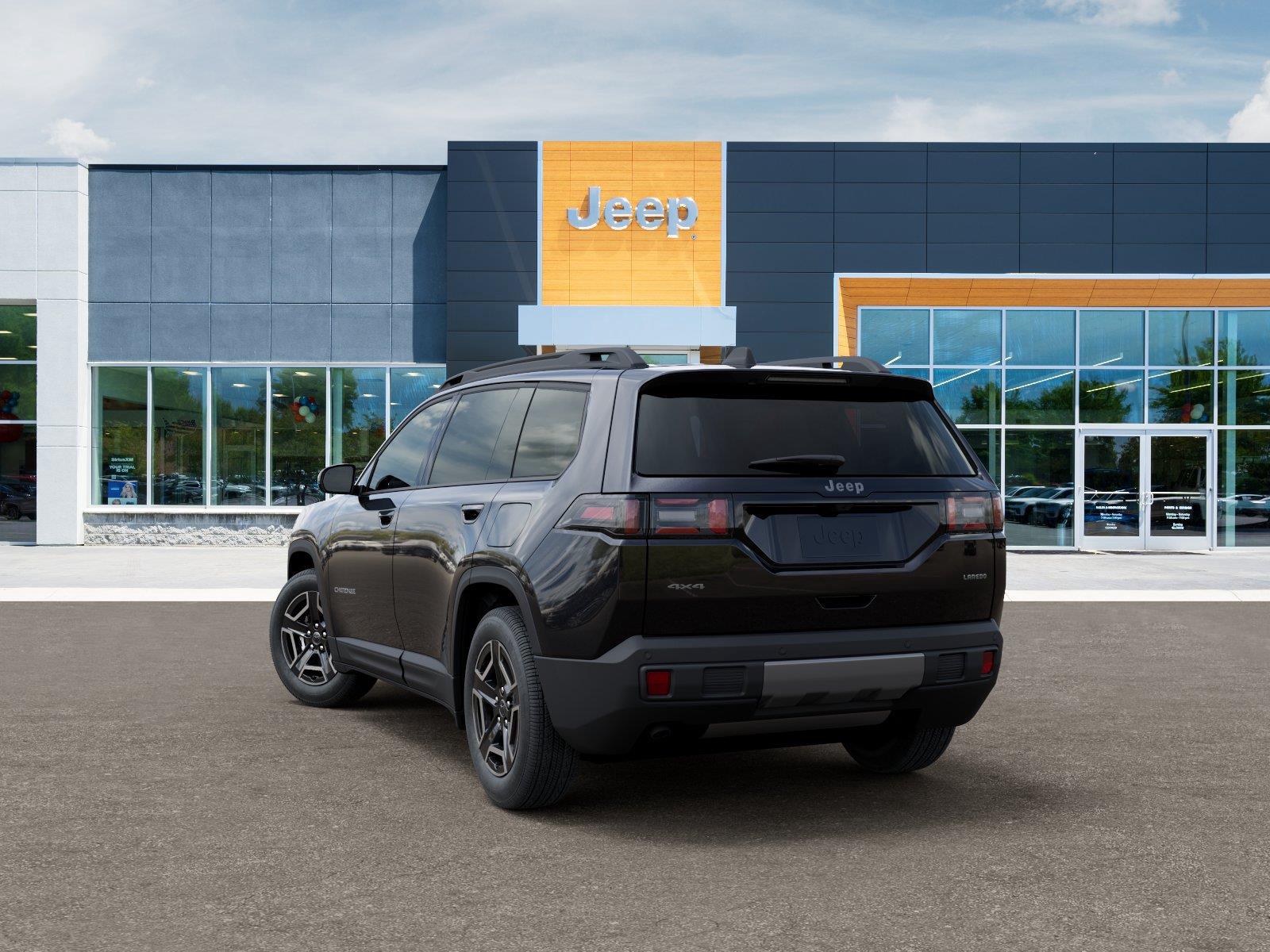 New 2026 Diamond Black Crystal Pearl-Coat Exterior Paint Jeep Laredo image 3