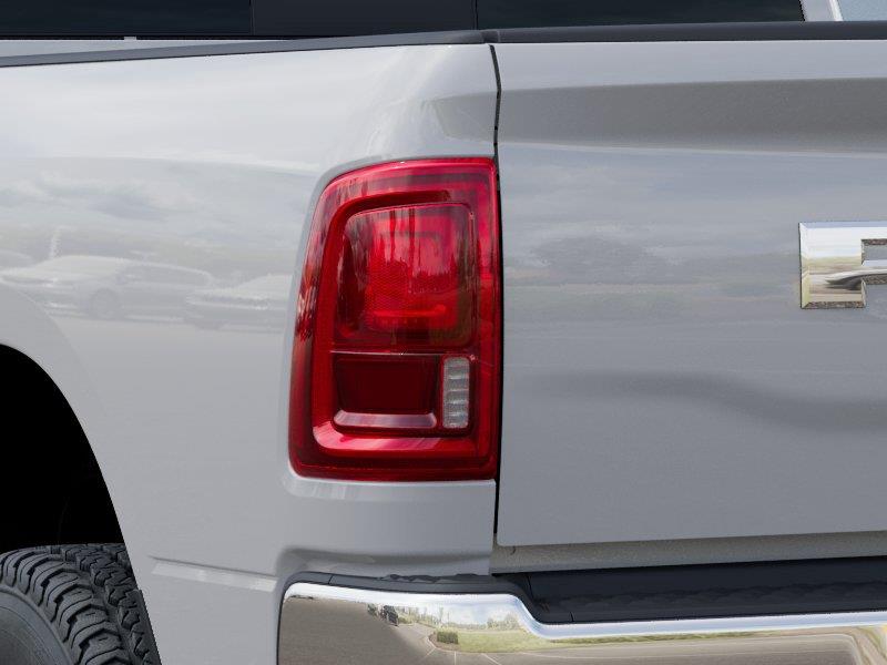 New 2025 Bright White Clear-Coat Exterior Paint RAM Tradesman image 9