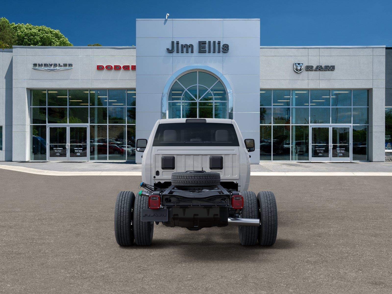 New 2026 Bright White Clear-Coat Exterior Paint RAM Tradesman image 7