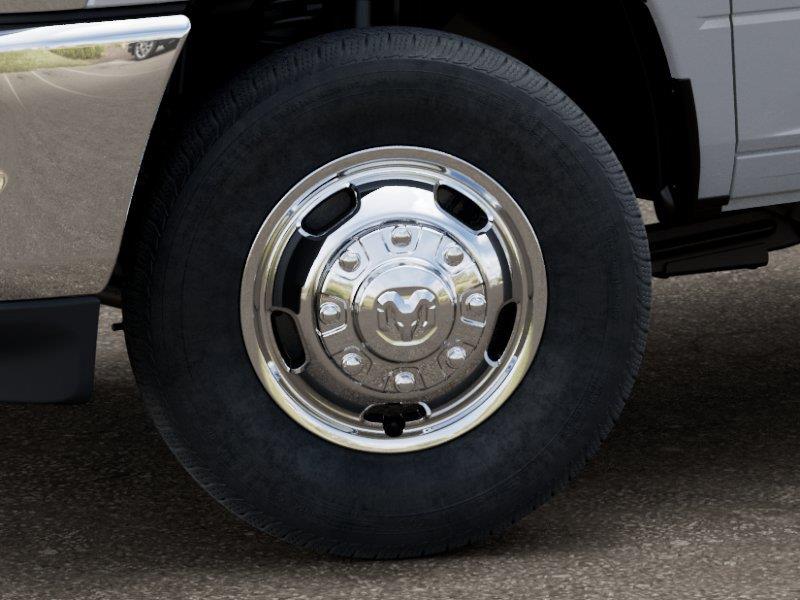 New 2026 Bright White Clear-Coat Exterior Paint RAM Tradesman image 8