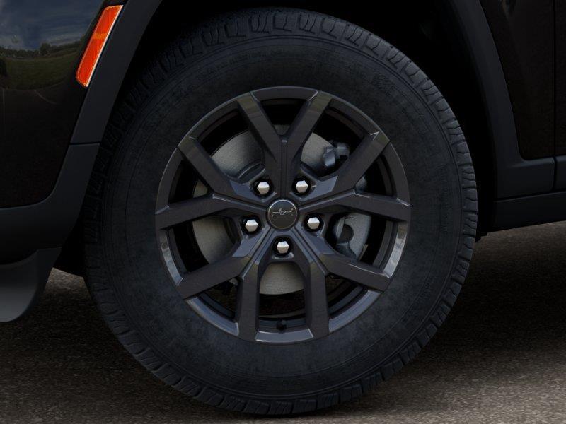New 2027 High-Gloss Black Paint Jeep Laredo Altitude image 8