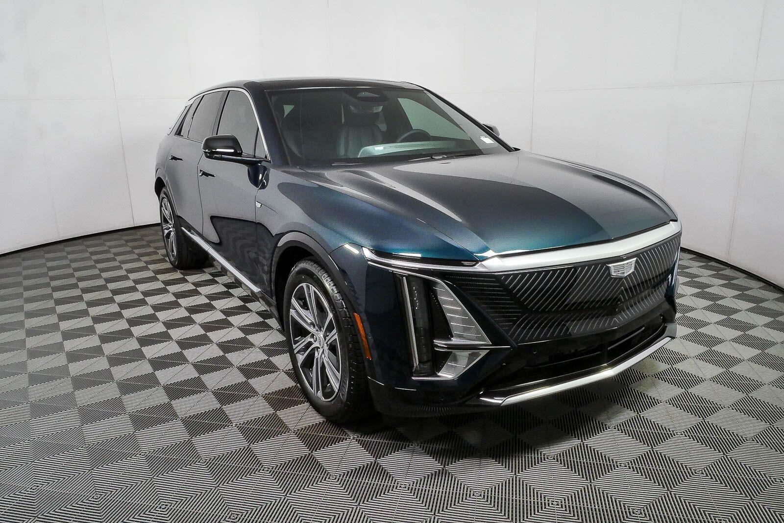 Emerald Lake Metallic 2026 Cadillac LYRIQ SUV / Crossover Rear-Wheel Drive Automatic