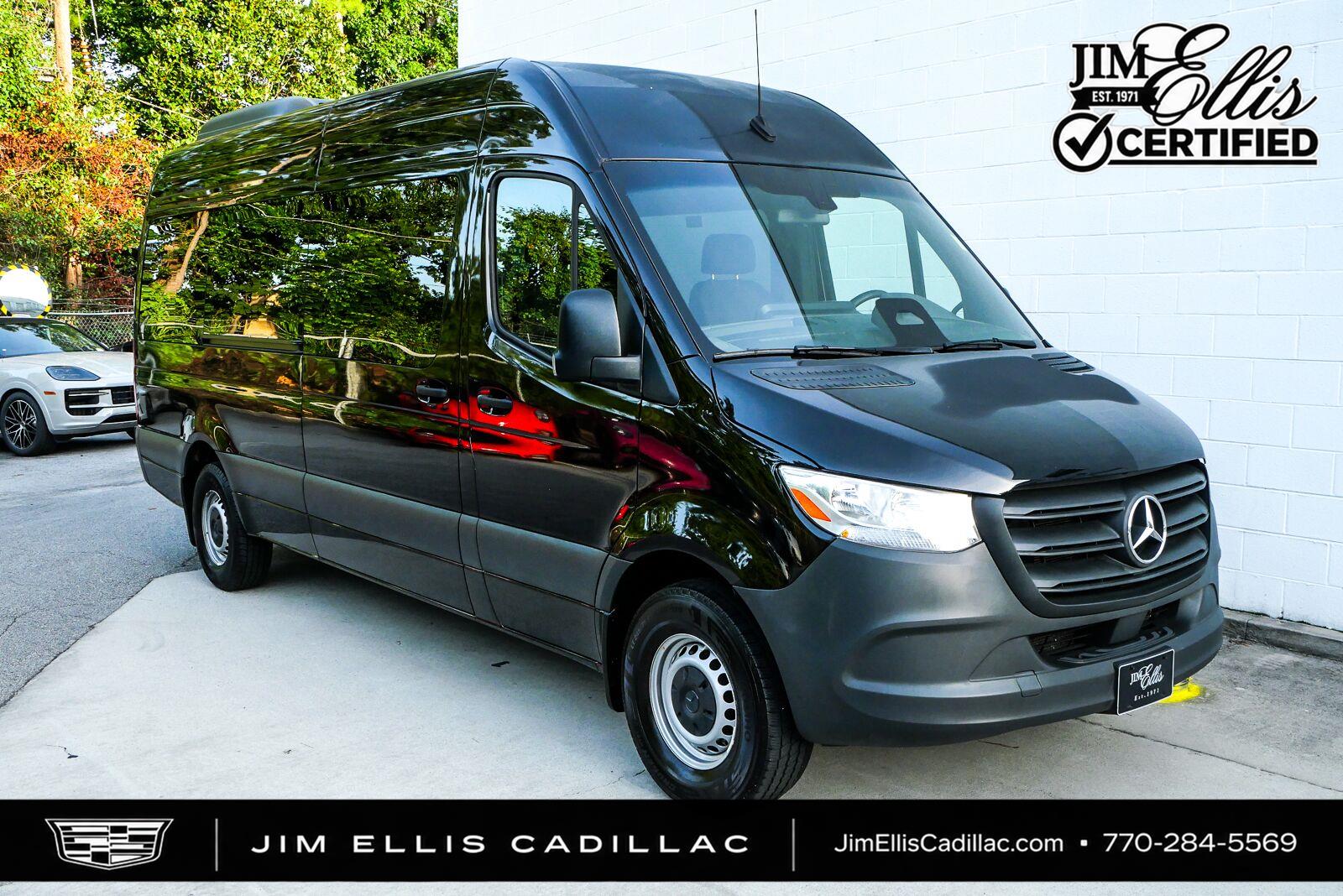 2025 Mercedes-Benz Sprinter 2500 170 High Roof Passenger Van RWD