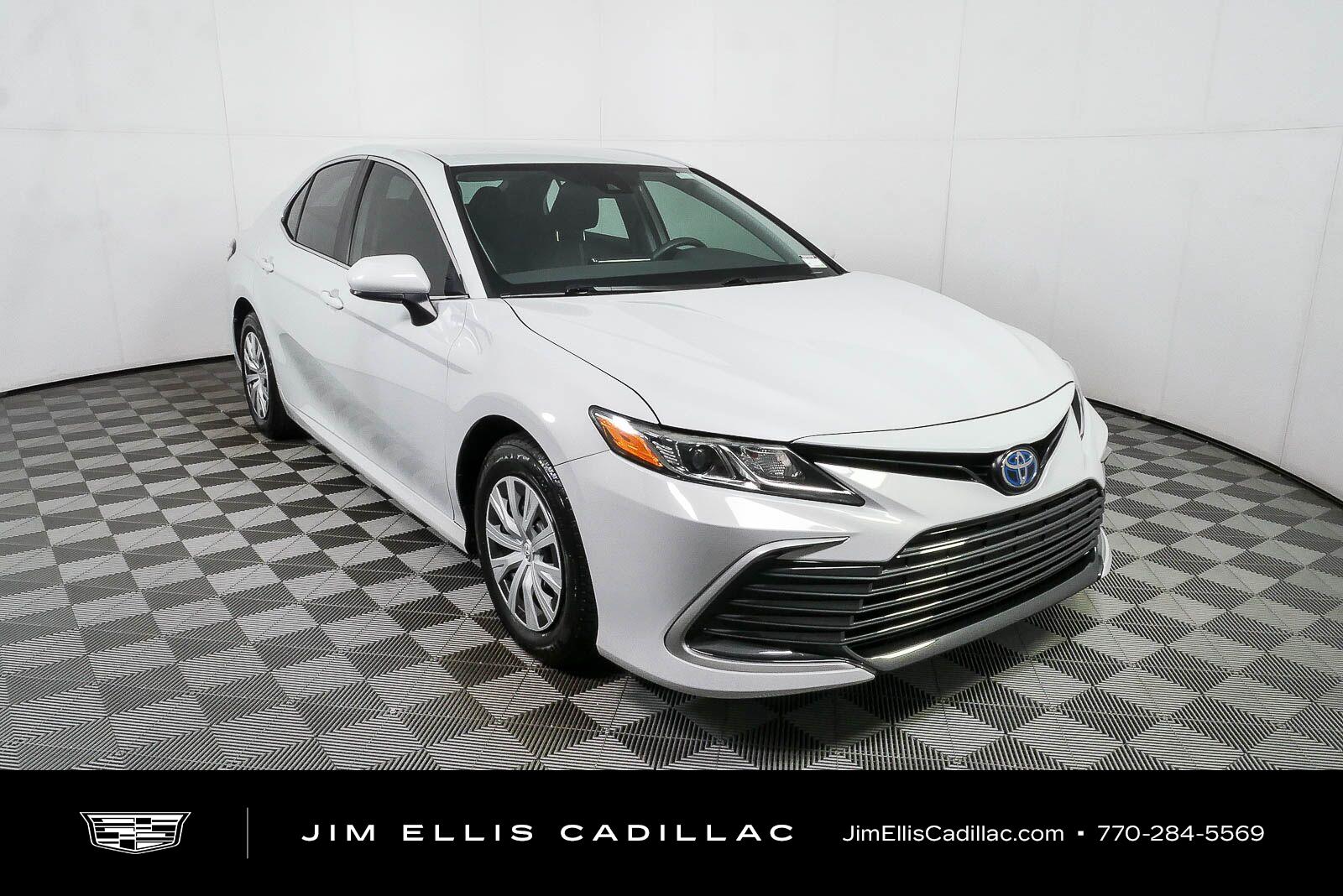 2024 Toyota Camry Hybrid LE FWD