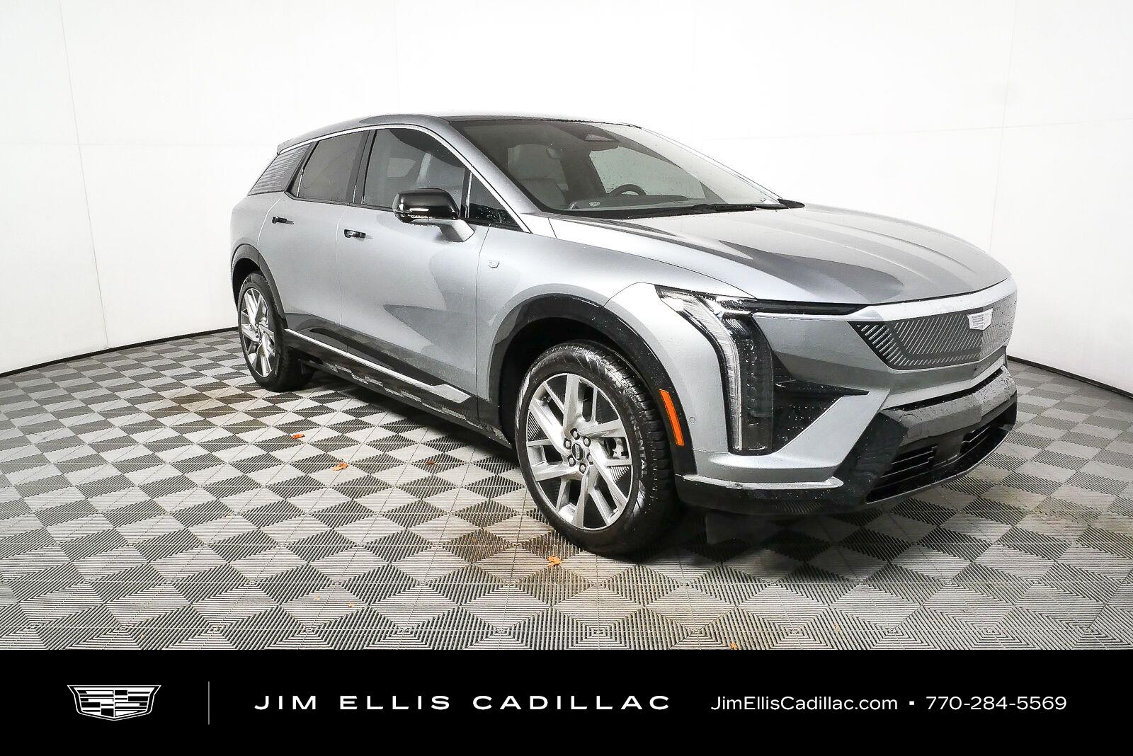 Argent Silver Metallic 2027 Cadillac OPTIQ SUV / Crossover Rear-Wheel Drive Automatic