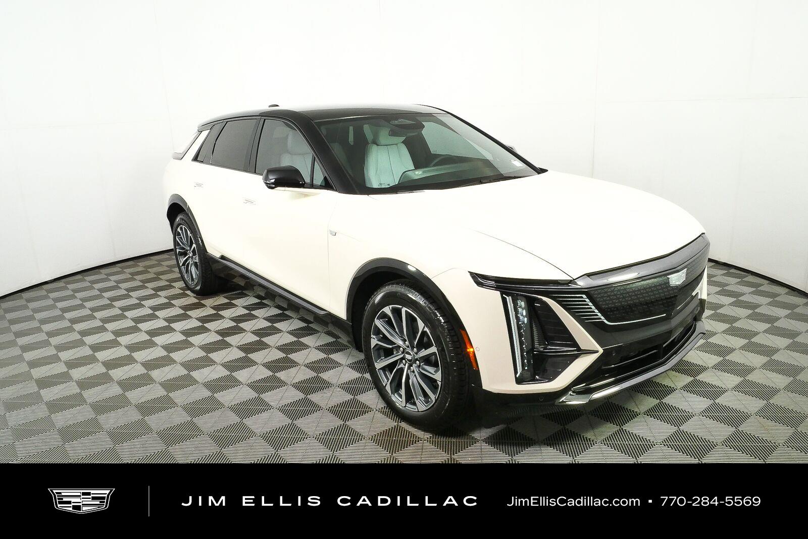 CASHMERE 2027 Cadillac LYRIQ SUV / Crossover Rear-Wheel Drive