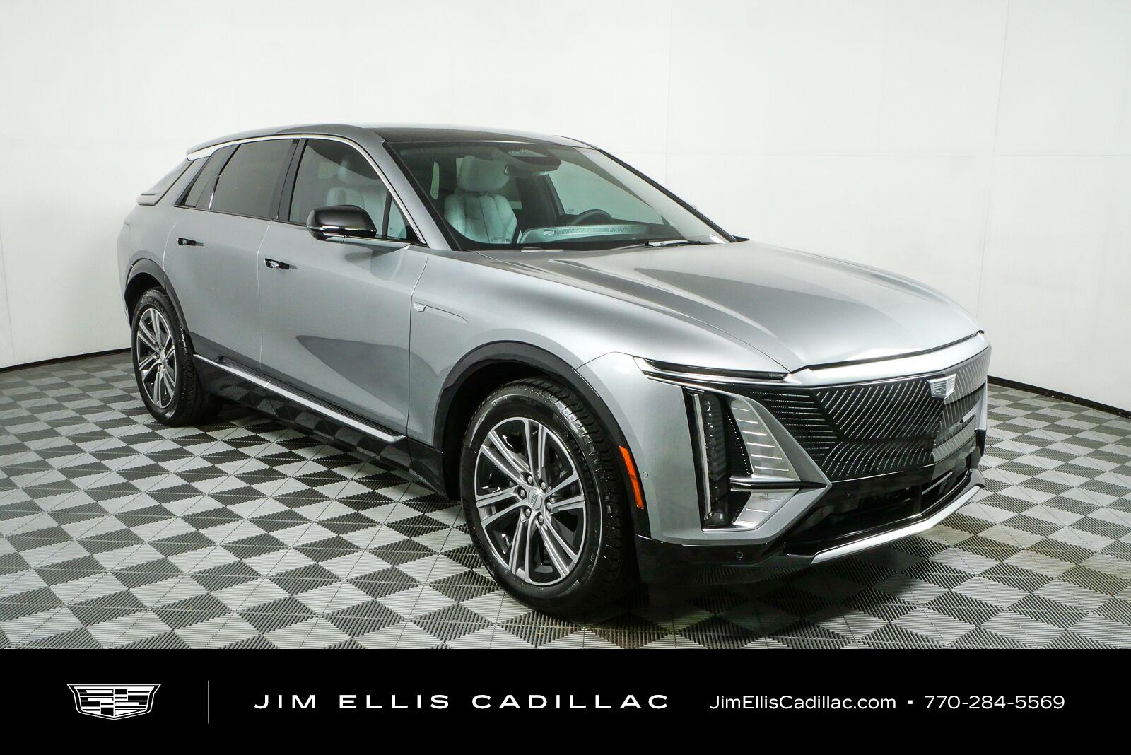 Argent Silver Metallic 2027 Cadillac LYRIQ SUV / Crossover All-Wheel Drive Automatic