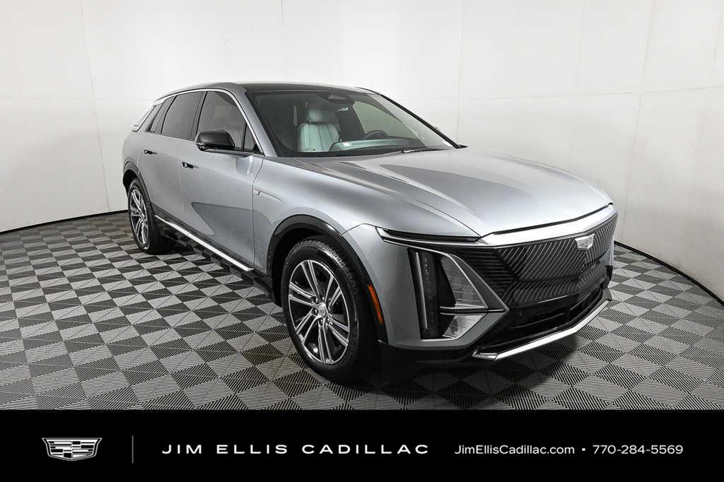 Argent Silver Metallic 2026 Cadillac LYRIQ SUV / Crossover Rear-Wheel Drive Automatic
