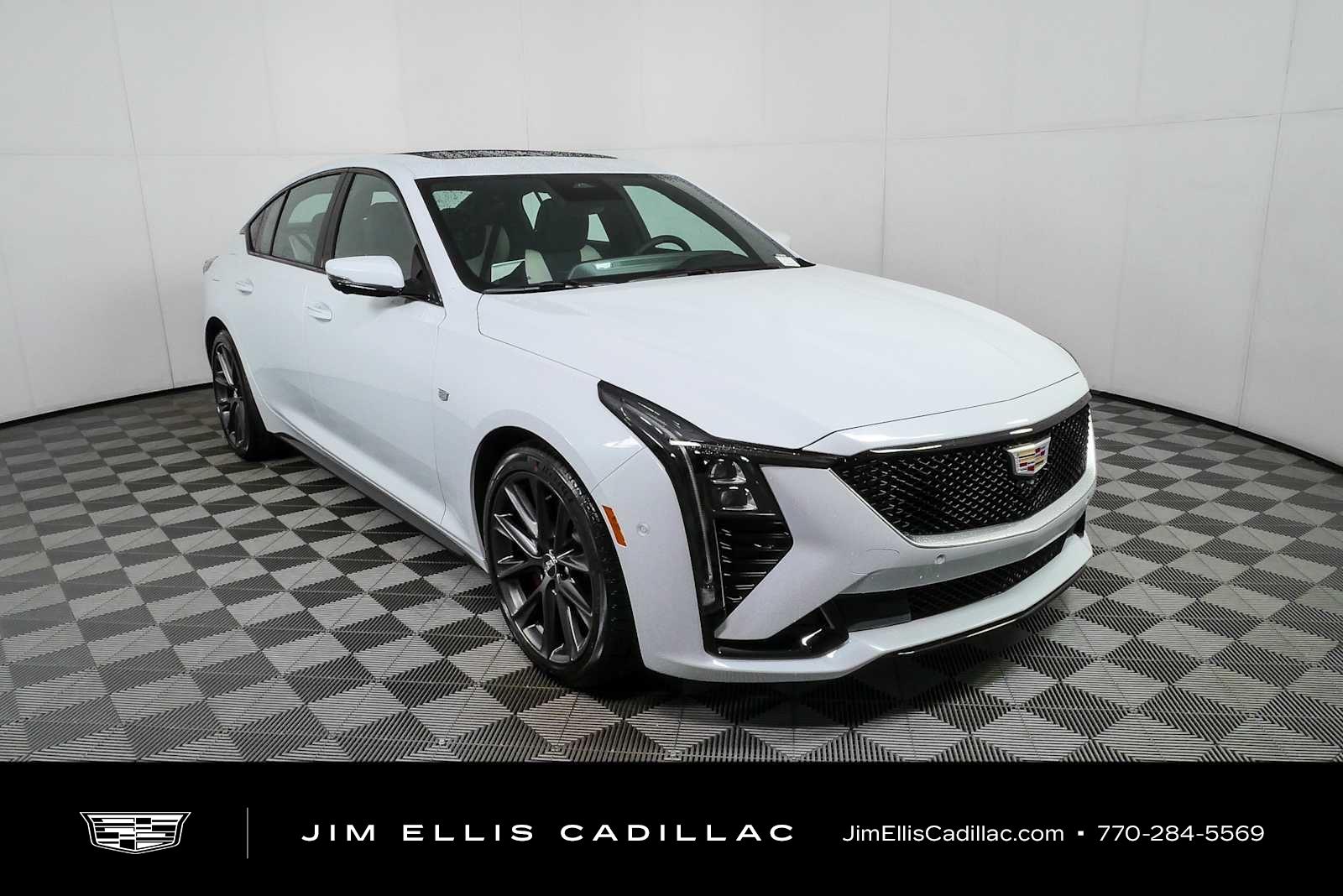 Vibrant White Tricoat 2026 Cadillac CT5 Sedan Rear-Wheel Drive Automatic