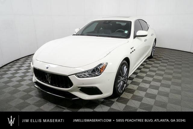 Bianco 2022 Maserati Ghibli Sedan All-Wheel Drive Automatic