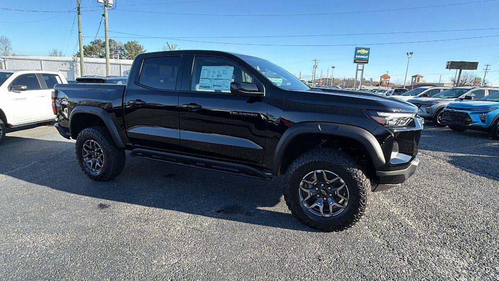 View vehicle photo 3