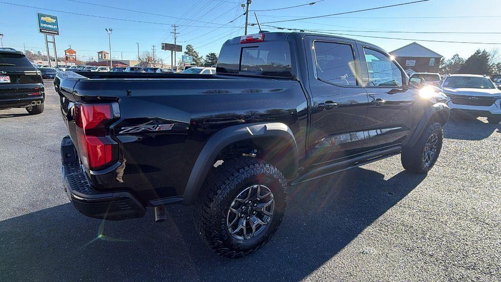 View vehicle photo 5