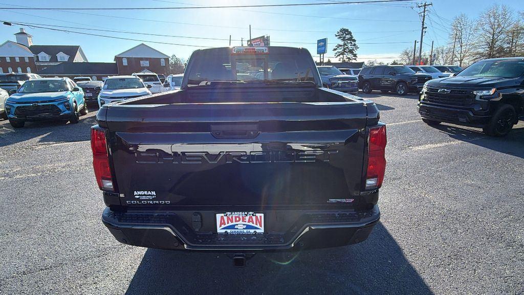 View vehicle photo 6