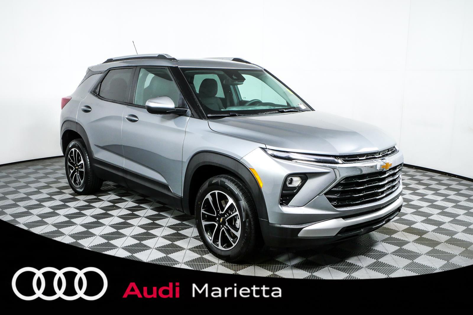 Sterling Gray Metallic 2025 Chevrolet Trailblazer SUV / Crossover Four-Wheel Drive 9-Speed Automatic