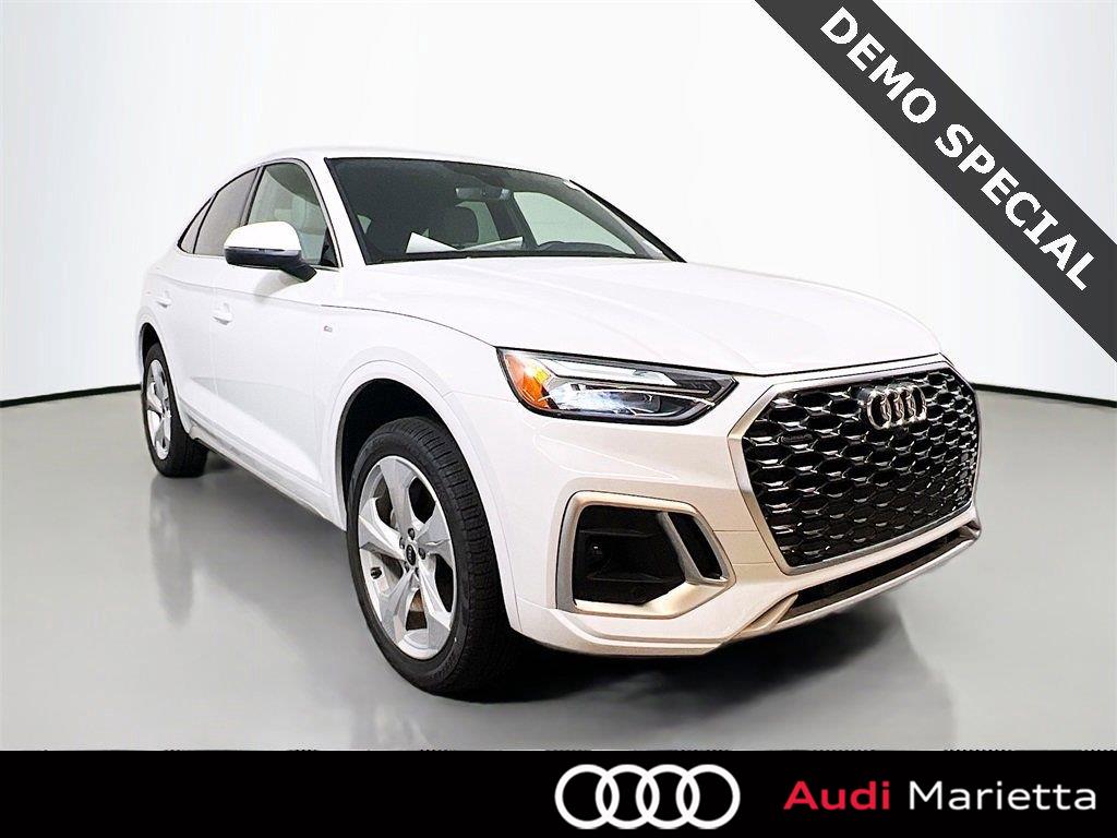 Glacier White Metallic 2025 Audi Q5 Sportback Sedan All-Wheel Drive Automatic