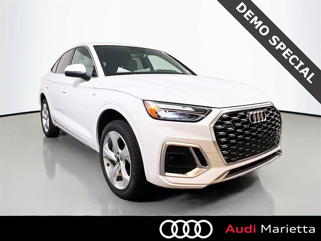 Glacier White Metallic 2025 Audi Q5 Sportback Sedan All-Wheel Drive Automatic