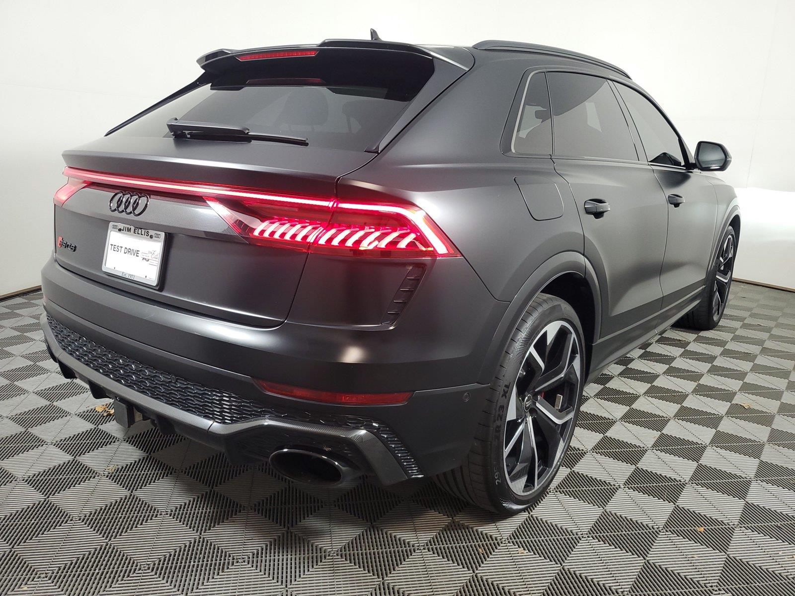 View vehicle photo 7