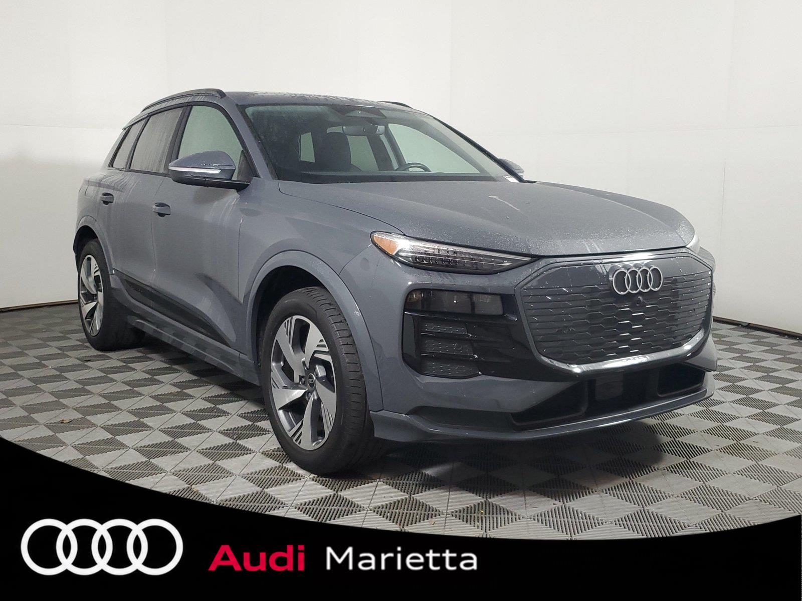 2025 Audi Q6 e-tron quattro Premium Plus