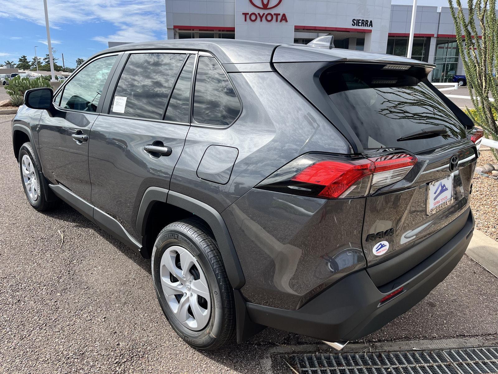 2025 Toyota RAV4 LE photo 2
