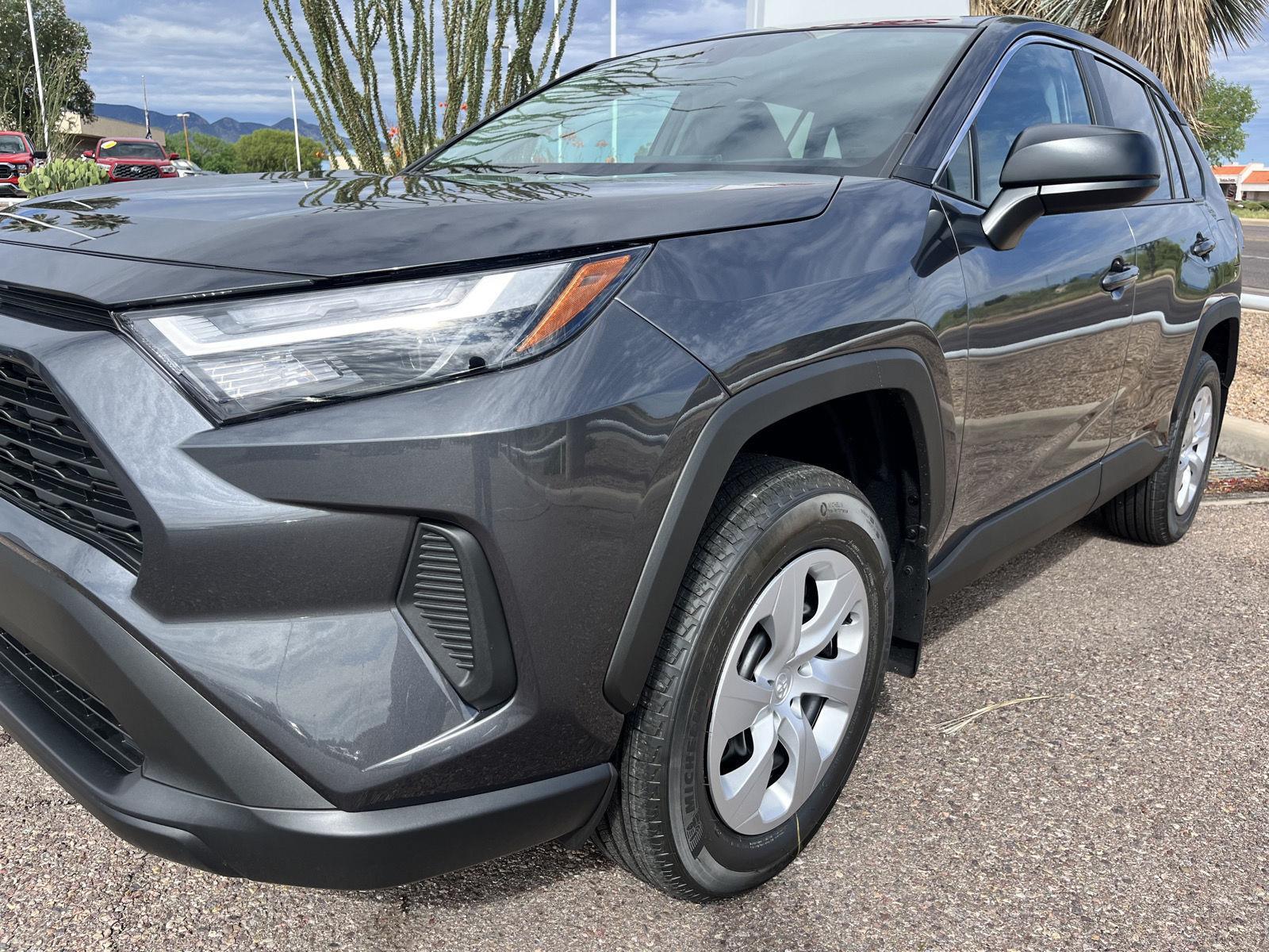 2025 Toyota RAV4 LE photo 9