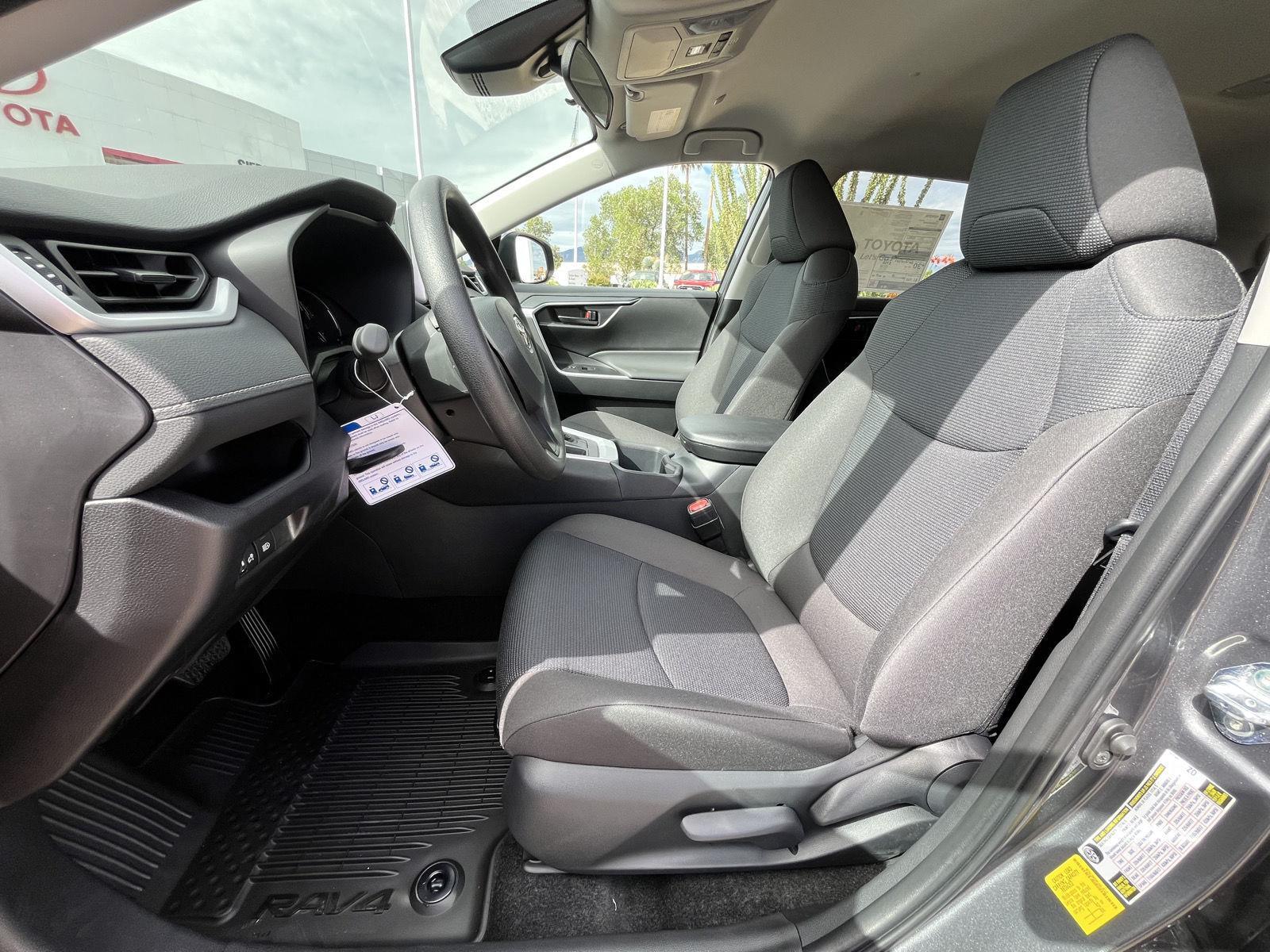 2025 Toyota RAV4 LE photo 14