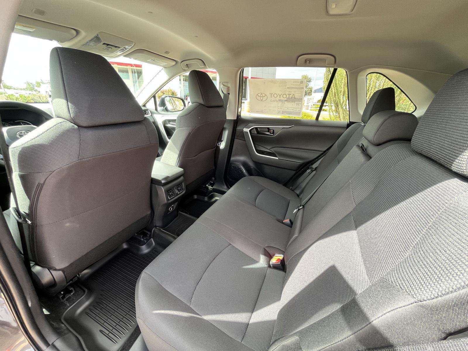 2025 Toyota RAV4 LE photo 17